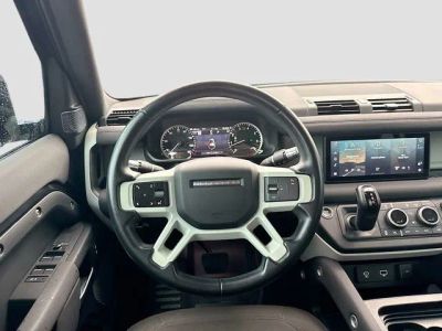 2022 Land Rover Defender — photo 17 view
