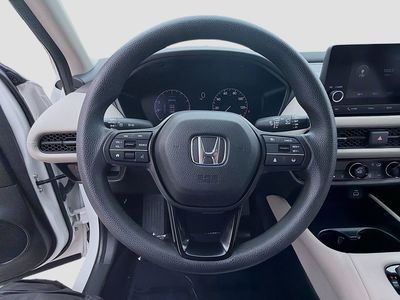 2023 Honda HR-V — photo 10 view