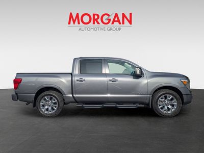 2023 Nissan Titan - Photo 2