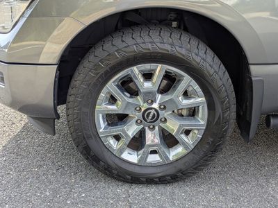 2023 Nissan Titan - Photo 10