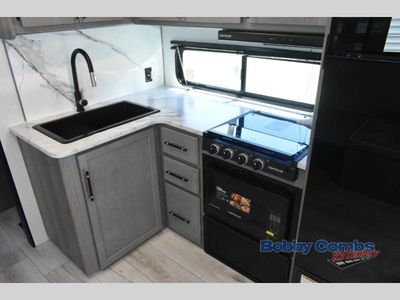 2025 Keystone RV Hideout Sport Double Axle - Photo 13