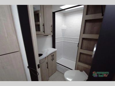 2027 Grand Design Imagine XLS — photo 27 view