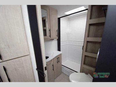 2027 Grand Design Imagine XLS — photo 26 view