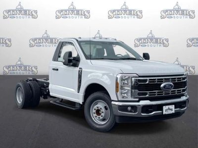 2026 Ford F-350SD XL in White — front three-quarter view