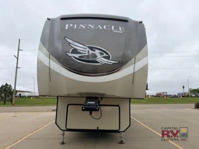 2018 Jayco Pinnacle - Photo 1