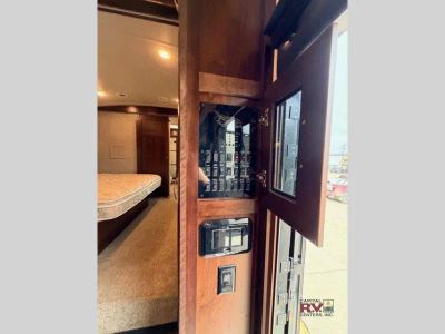 2018 Jayco Pinnacle - Photo 31