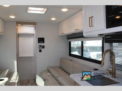 2026 Thor Motor Coach Four Winds - Photo 25