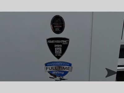 2025 Jayco Seismic - Photo 10