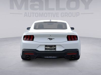 2026 Ford Mustang - Photo 12