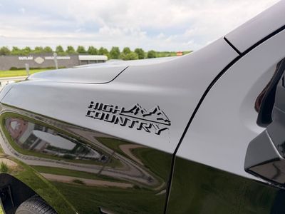 2026 Chevrolet Suburban — photo 11 view