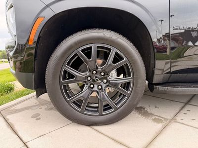 2026 Chevrolet Suburban — photo 10 view