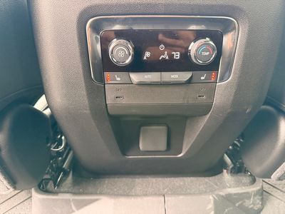 2026 Chevrolet Suburban — photo 32 view