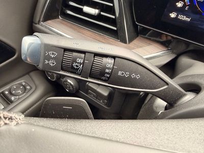 2026 Chevrolet Suburban — photo 17 view
