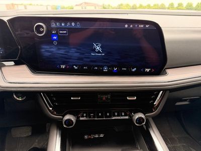2026 Chevrolet Suburban — photo 21 view