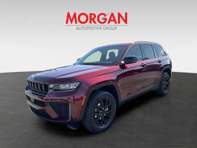 2026 Jeep Grand Cherokee — engine compartment view