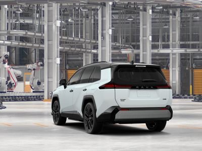2026 Toyota RAV4 Plug-in Hybrid - Photo 9