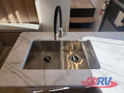 2024 Keystone RV Arcadia Super Lite - Photo 23