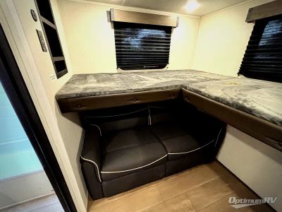 2026 Forest River Cherokee Alpha Wolf — photo 17 view