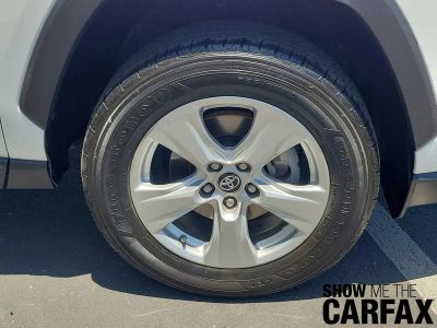 2019 Toyota RAV4 — detail view
