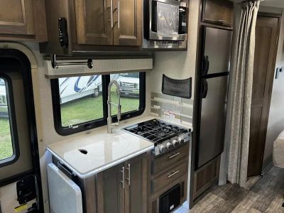 2021 Dynamax ISATA - Photo 7