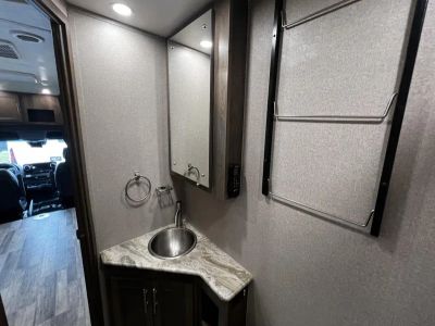 2021 Dynamax ISATA - Photo 24