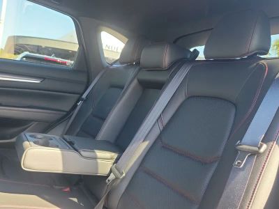 2025 Mazda CX-5 — photo 11 view