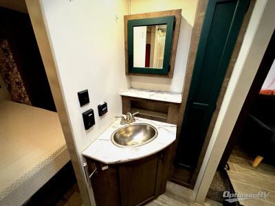 2021 Venture RV Sonic — photo 13 view