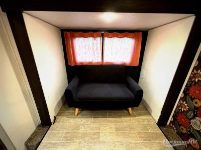 2021 Venture RV Sonic — photo 10 view