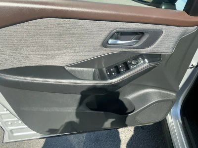 2023 Nissan Rogue — photo 15 view