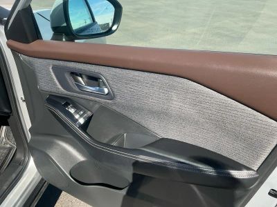 2023 Nissan Rogue — photo 21 view