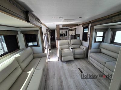 2025 Keystone Montana - Photo 6