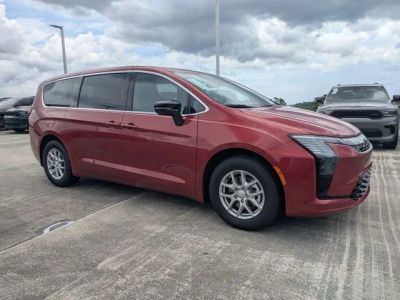 2027 Chrysler Pacifica Select in Red Hot Pearl-Coat Exterior Paint — front three-quarter view