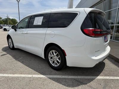 2023 Chrysler Pacifica — rear three-quarter view
