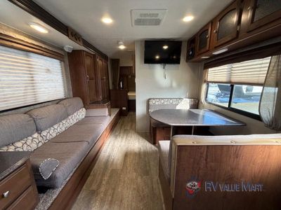 2017 Coachmen RV Freedom Express - Photo 9