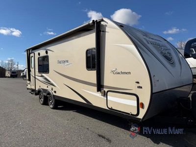 2017 Coachmen RV Freedom Express - Photo 1