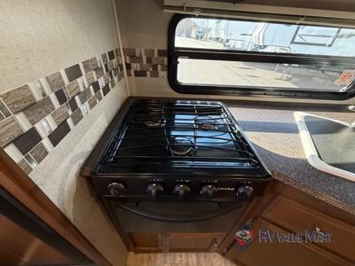 2017 Coachmen RV Freedom Express - Photo 15