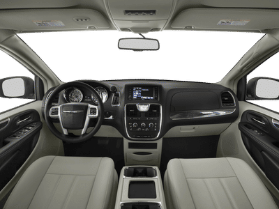 2016 Chrysler Town & Country — photo 47 view