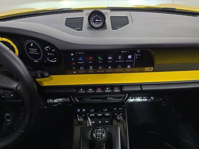 2024 Porsche 911 - Photo 16