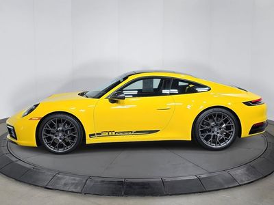 2024 Porsche 911 - Photo 2