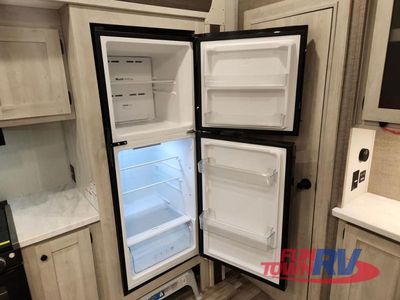 2023 Forest River RV Cardinal RED - Photo 27