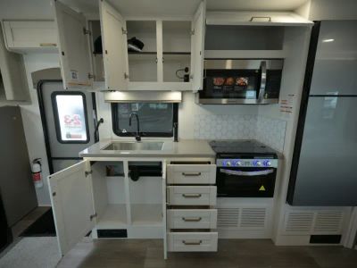2027 Entegra ODYSSEY — photo 10 view