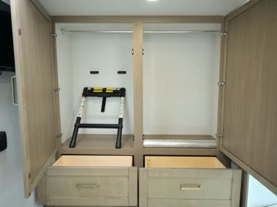 2027 Entegra ODYSSEY — photo 22 view