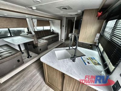 2025 Forest River RV Wildwood X-Lite - Photo 15