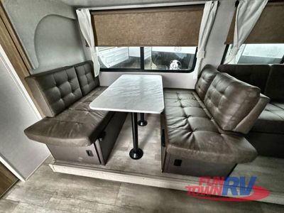 2025 Forest River RV Wildwood X-Lite - Photo 23