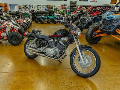 2025 Yamaha V Star 250 - Photo 2