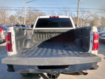 2019 GMC Sierra 2500HD - Photo 2
