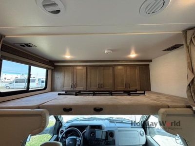2025 Gulf Stream Conquest Class C - Photo 7