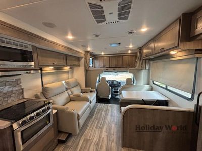 2025 Gulf Stream Conquest Class C - Photo 5