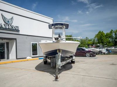 2018 Robalo 246 Cayman — photo 8 view