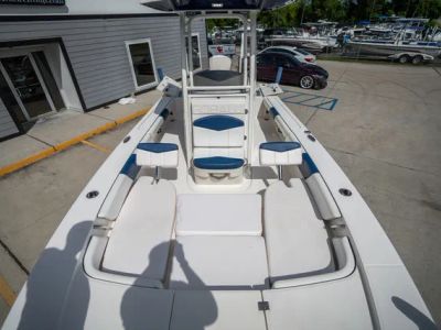 2018 Robalo 246 Cayman — photo 20 view